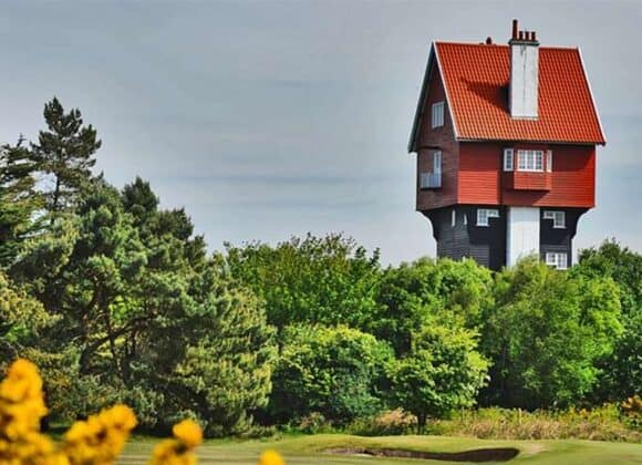 House in the Clouds - Thorpeness House in the Clouds - Thorpeness